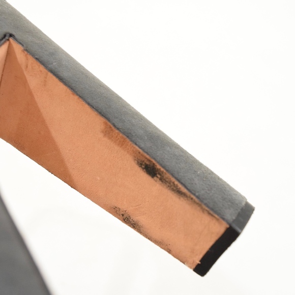 ❌SOLD❌Pour La Victoire Gray Suede Platform Pumps - Picture 8 of 8